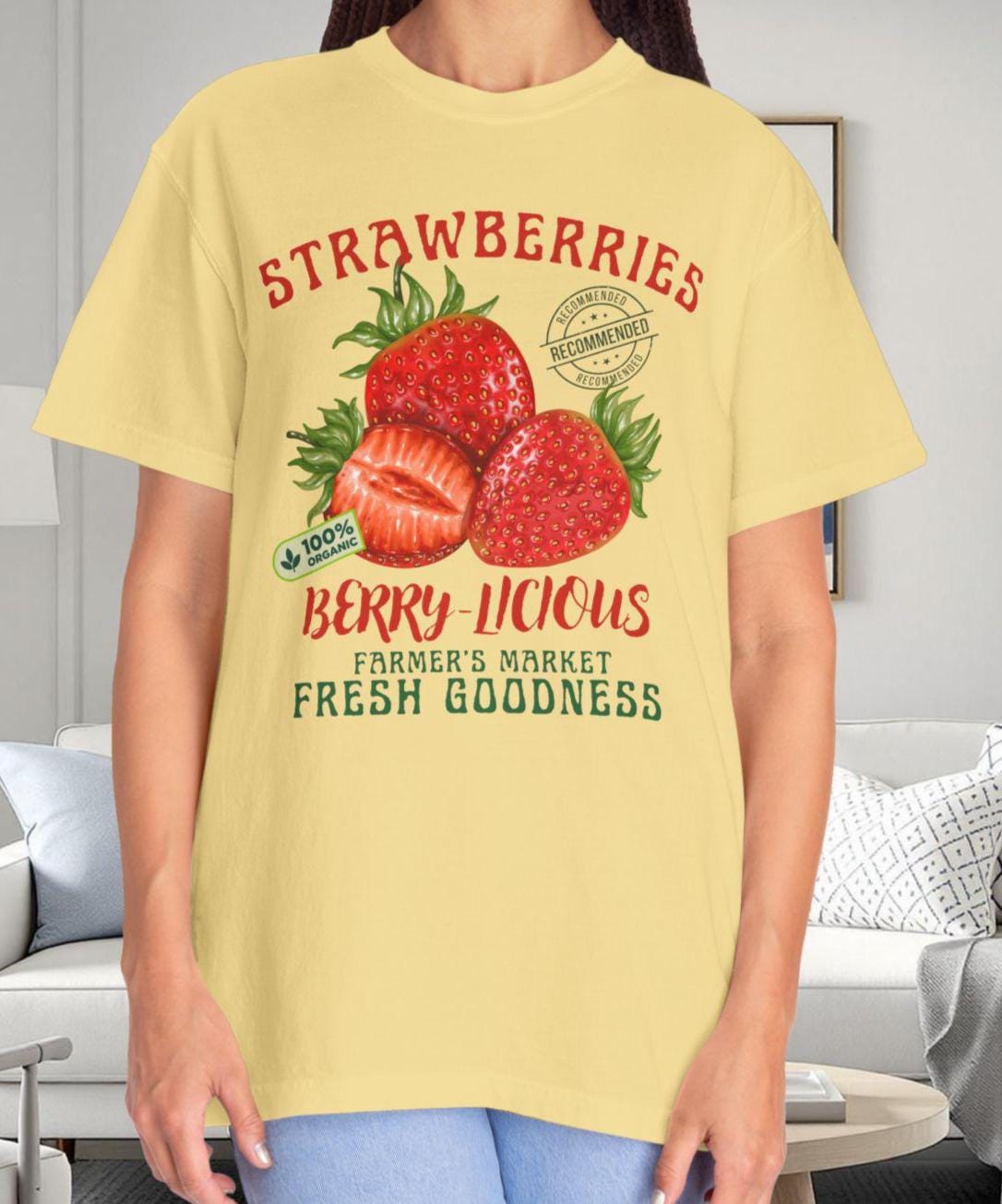Retro Strawberry Graphic Tee: Farmers Market Unisex T-shirt