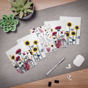 Tarjetas de felicitación de varios diseños con flores caprichosas (paquete de 5), bonito diseño de girasol. Todas las tarjetas para ocasiones, con el interior en blanco para decir ¡Hola!