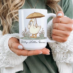 Goose Mug: Whimsical Coffee Cup for Animal Lovers