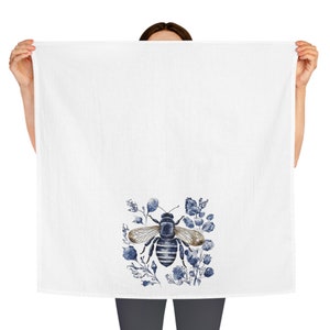 Delft blue bumble bee kitchen Soft Tea Towel - Large cotton dishtowel. Holland design, Blue and white kitchen towel image 2