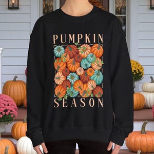 Kürbis Saison Rundhals Sweatshirt, gemütliches Herbst Sweatshirt, Halloween Unisex Herbst Bekleidung, Thanksgiving Geschenk, Ernte Stil Kleidung