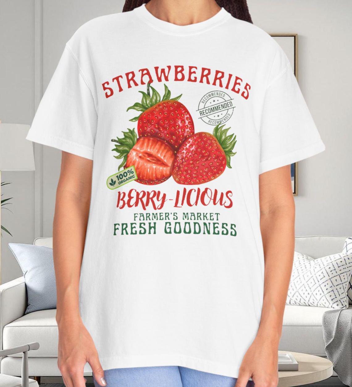 トップス R&D.M.Co- HAND PICKED STRAWBERRY TEE Amazon.com: Strawberry T-Shirt - Fruit Retro Vintage