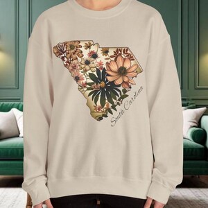 Southern Magnolia Botanical Sweatshirt, South Carolina Floral Sweater, Unisex Crewneck Pullover, Gifts for Plant Lovers, Nature Inspired Top