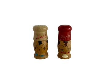 Vintage 1950s Wooden Chef Salt and Pepper  Salt and Pepper Shakers Made in Japan - Vintage Chef Figurines - Mid Century Kitchen Decor