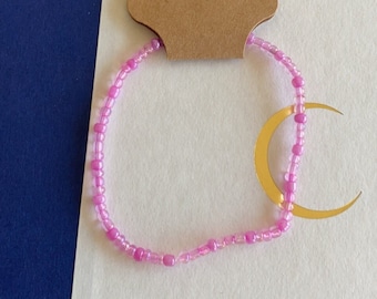 Pink pearlescent glass bead bracelet