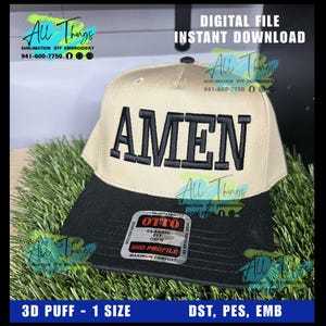 Puede incluir: Gorra de béisbol beige y negra con la palabra "AMEN" bordada en negro. La gorra tiene un ajuste clásico y un diseño de perfil medio. La imagen también incluye el texto "DESCARGA INSTANTÁNEA DE ARCHIVO DIGITAL".