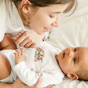 Salut, Baby Onsie, strój na ogłoszenie dziecka, francuska odzież dla niemowląt, rogalik, prezenty dla smakoszy, prezent dla nowego dziecka, Cadeau De Bébé Français