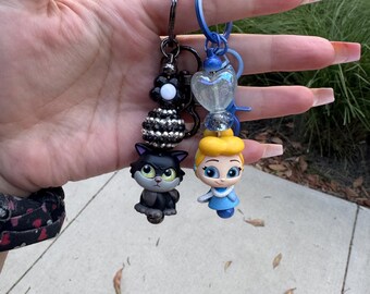 Disney Doorables Beaded Keychain- Cinderella Collection