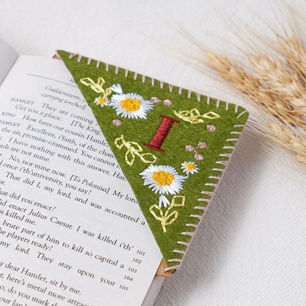 Corner Bookmarks - Etsy