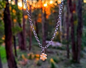 Dainty Flower Necklace