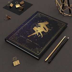 Cuaderno de tapa dura Aries / Diario del zodiaco para hombres o mujeres / Diario de manifestación / Notas de lectura de cartas del tarot / Regalo de cumpleaños de astrología