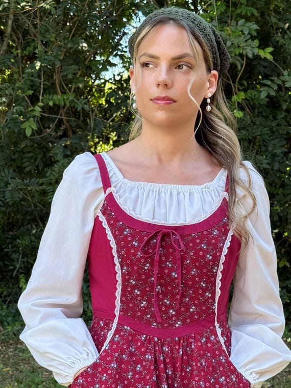 Vintage 1970s red floral prairie dress by Gunne S… - image 6