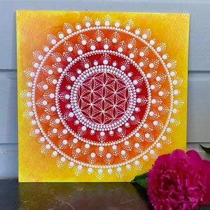 Flor de la vida con arte de puntos sobre lienzo de cartón, mandala con arte de puntos, flor de la vida naranja y blanca, herramienta de meditación, pintura de arte de pared boho hecha a mano