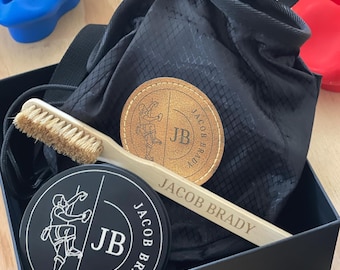 Bouldering Rock Climbing Gift Box Bundle - Personalised Chalk Belt Bag, Engraved Brush and Finger Tape - Best Gift for Climber