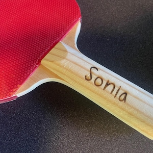 Raqueta de tenis de mesa personalizada / Raqueta de ping pong grabada / Raqueta de tenis de mesa con nombre personalizado / Regalo deportivo para él/ella imagen 7