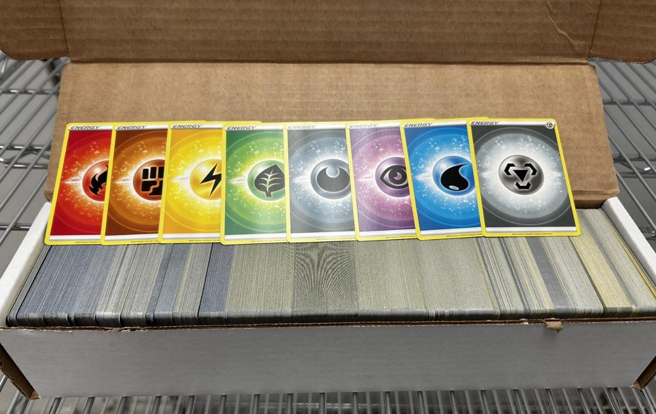 200 pokemon cards for sale Pokemon, 200 Card LOT ( Commons, Uncommons, & Rares )+1 EX OR Break Card+10 Holo Foil Cards