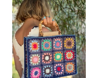 Granny Square Crochet Bag with Real Bamboo Handles, Handmade Tote Bag in Vintage Style - MADE TO ORDER