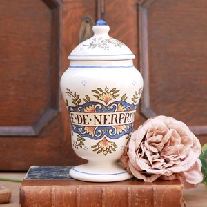 Frasco de boticario francés vintage de St Clemant &#39;E DE NEPRRUN&#39; (espino cerval). Frasco de cerámica coleccionable y decorativo.