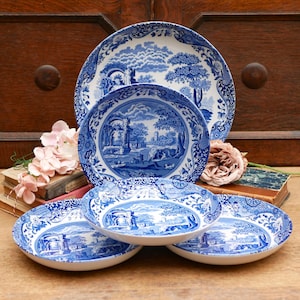 Spode Italian Design Pasta/Dessert/Salad/Soup Bowls with Matching Large Serving Bowl Blue and White English Earthenware Crockery