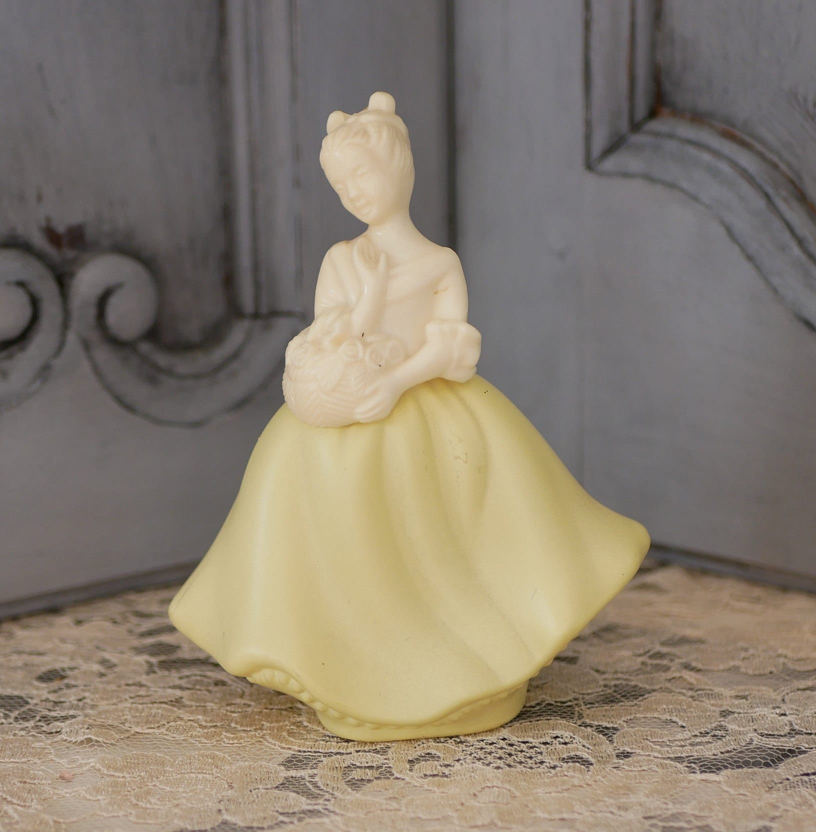 Avon Vintage Moonwind Yellow Perfume Bottle Girl With Flower