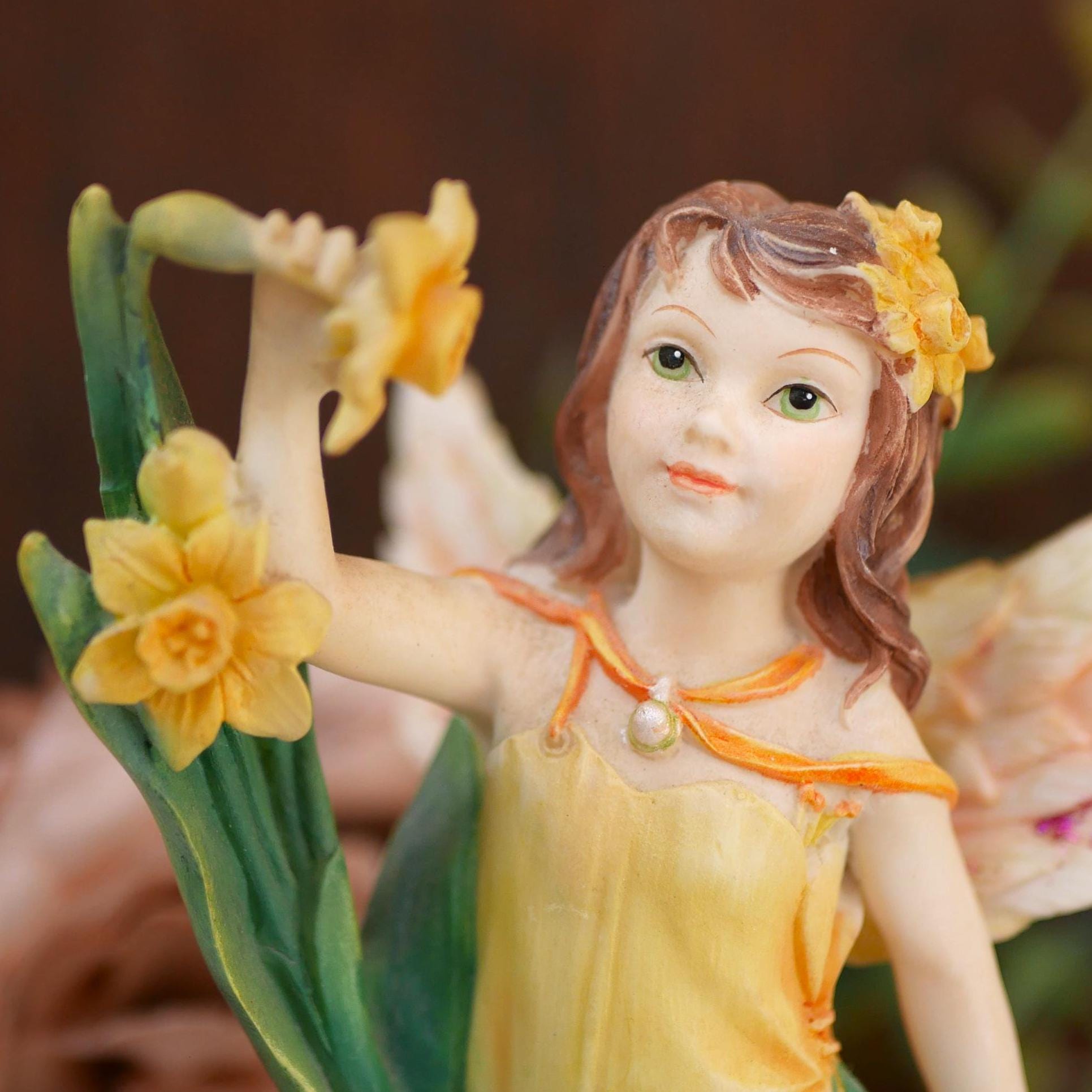 Vintage Leonardo Collection Daffodil Fairy Figurine, Blossoms