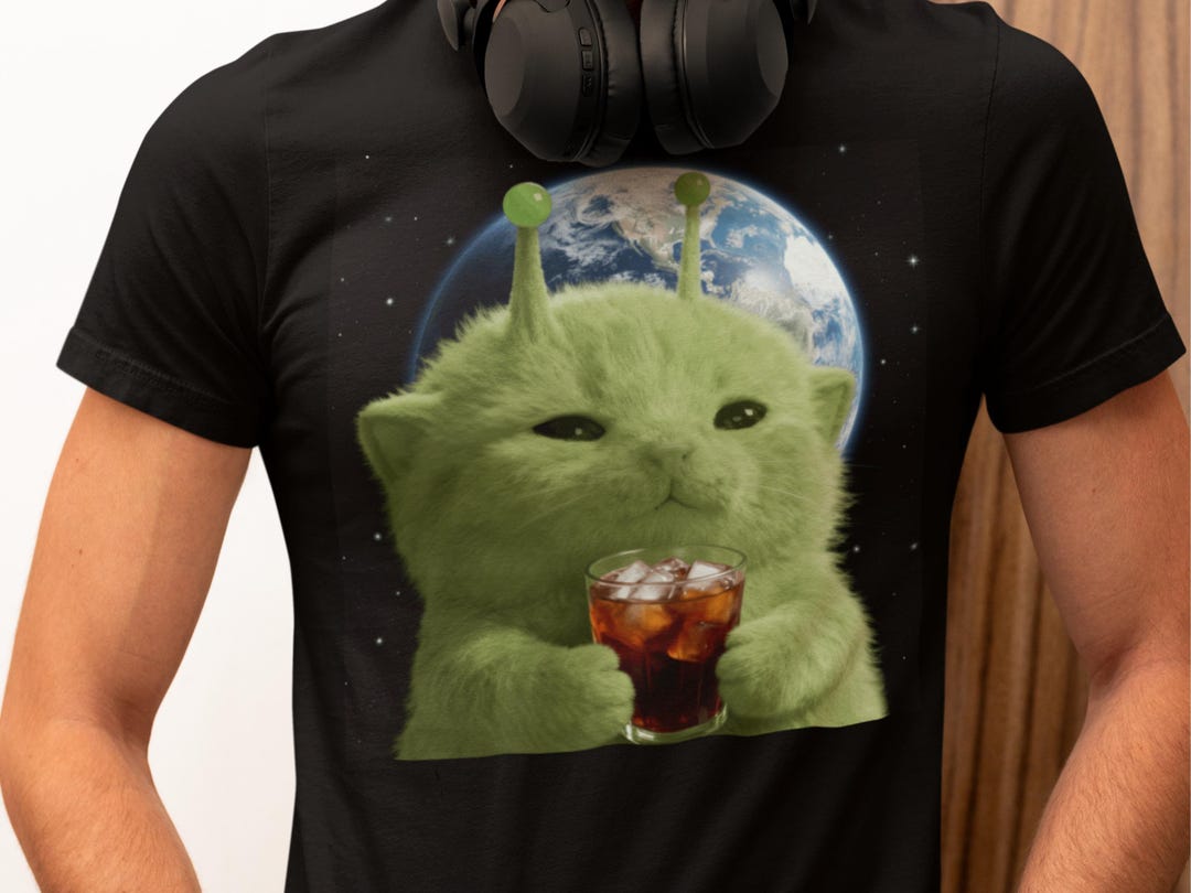 Alien Green Cat Funny Meme, Silly Cute Cats Brainrot Glerp Gnarp Glorp ...