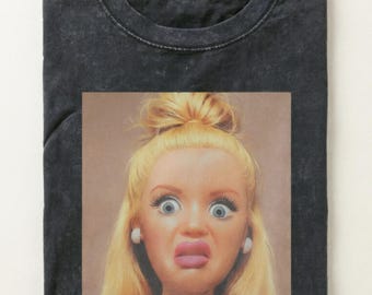 Schockiertes Puppen-lustiges Meme-Shirt, angewiderte Puppe sarkastisches ironisches Hemd, unangemessene Hemden, Frauen-lustiger Witz-T-Stück