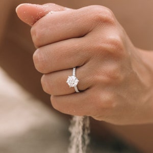 1 Carat Round Solitaire Engagement Ring, Round Cut Pave Diamond Ring, Diamond Wedding Rings For Women, Round Moissanite Promise Ring