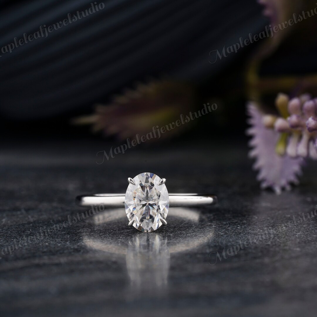 Oval Moissanite Engagement Ring, Solid Gold Solitaire Bridal Ring - Etsy