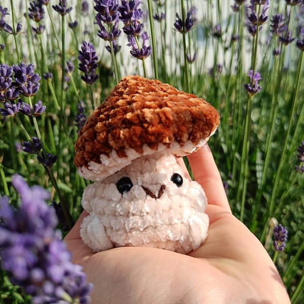 Handgehäkelter Pilz - Crochet Mushroom friend- Handmade present