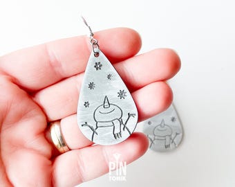 Snowman Earrings - Christmas Jewelry - Fun Snow Man Dangle Earrings