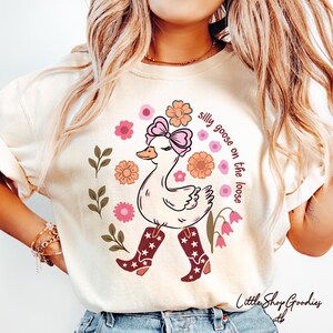 Retro Comfort Silly Goose Shirt, Silly Goose On The Loose, Funny Cowgirl Shirt, Funny Western Tee, Funny Graphic Tee, Aesthetic Shirt
