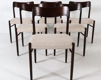 6 Rosewood Dining Chairs - Attributed to Niels Moller Model 77 chairs - Upholstery included at no extra charge.