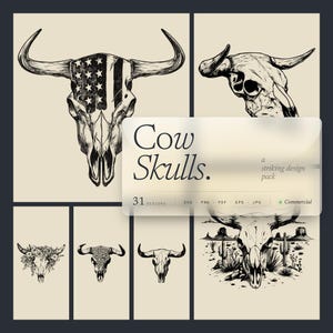 Puede incluir: Una colección de ilustraciones en blanco y negro de calaveras de vaca. Una calavera presenta el diseño de la bandera estadounidense. La imagen incluye el texto "Cow Skulls" y "a striking design pack". El paquete incluye 31 diseños.