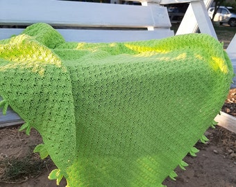 Baby Blanket Crochet Pattern. Green Peace Baby Blanket. Easy Crochet pattern. Baby blanket pattern. Shell Stitch Blanket