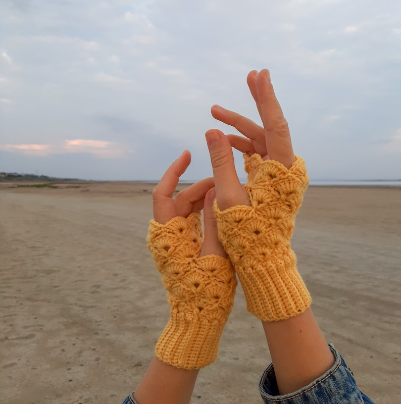 Fingerless Gloves Pattern PDF and Video tutorial. Crochet mittens pattern. image 2