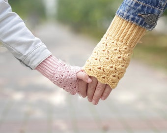 Fingerless Gloves Crochet Pattern. How to crochet fingerless gloves. Mittens Photo Tutorial. Easy pattern.
