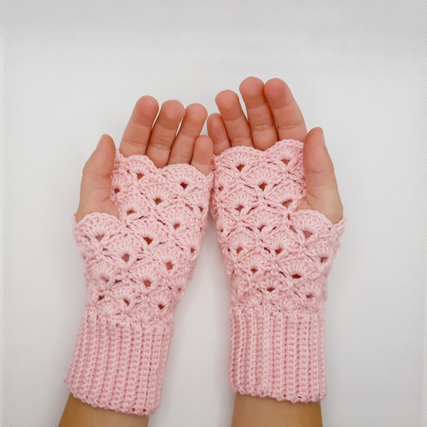 Mittens for Children Crochet Pattern. Pink Fingerless Gloves small size crochet tutorial.