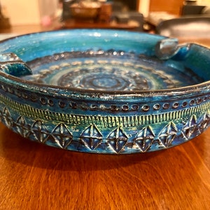 Bitossi Aldo Londi Rimini blue and green incised & patterned ceramic ashtray / bowl - Italian - Raymor -  modern - mcm - midcentury modern