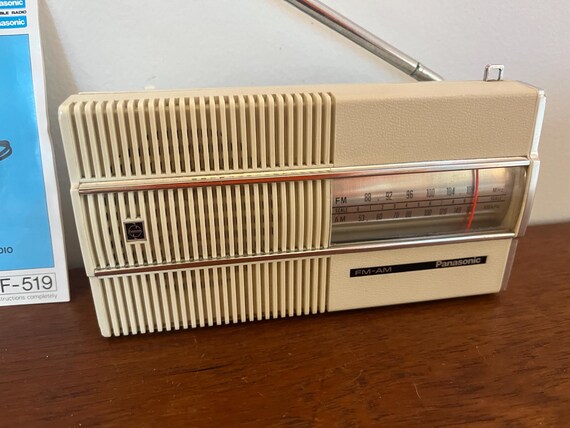 Panasonic RF-519 Vintage Chrome & White, Clear and Black Plastic