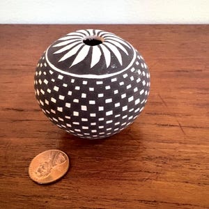 Acoma Pueblo vintage black and white ceramic seed pot by Mildred Antonio (2”w 2”h) - New Mexico - southwestern - Native American - folk art