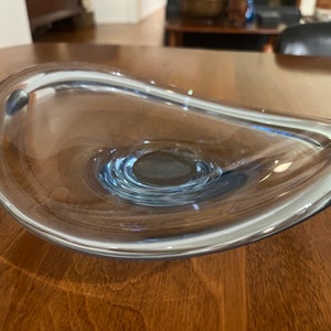 Holmegaard Per Lutken designed medium-sized (~9” long) vintage art glass bowl - Danish - Danish modern - mcm - midcentury modern