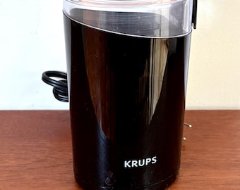 ヴィンテージ ブラウン コーヒーグラインダー、ブラック、モデル KSM2