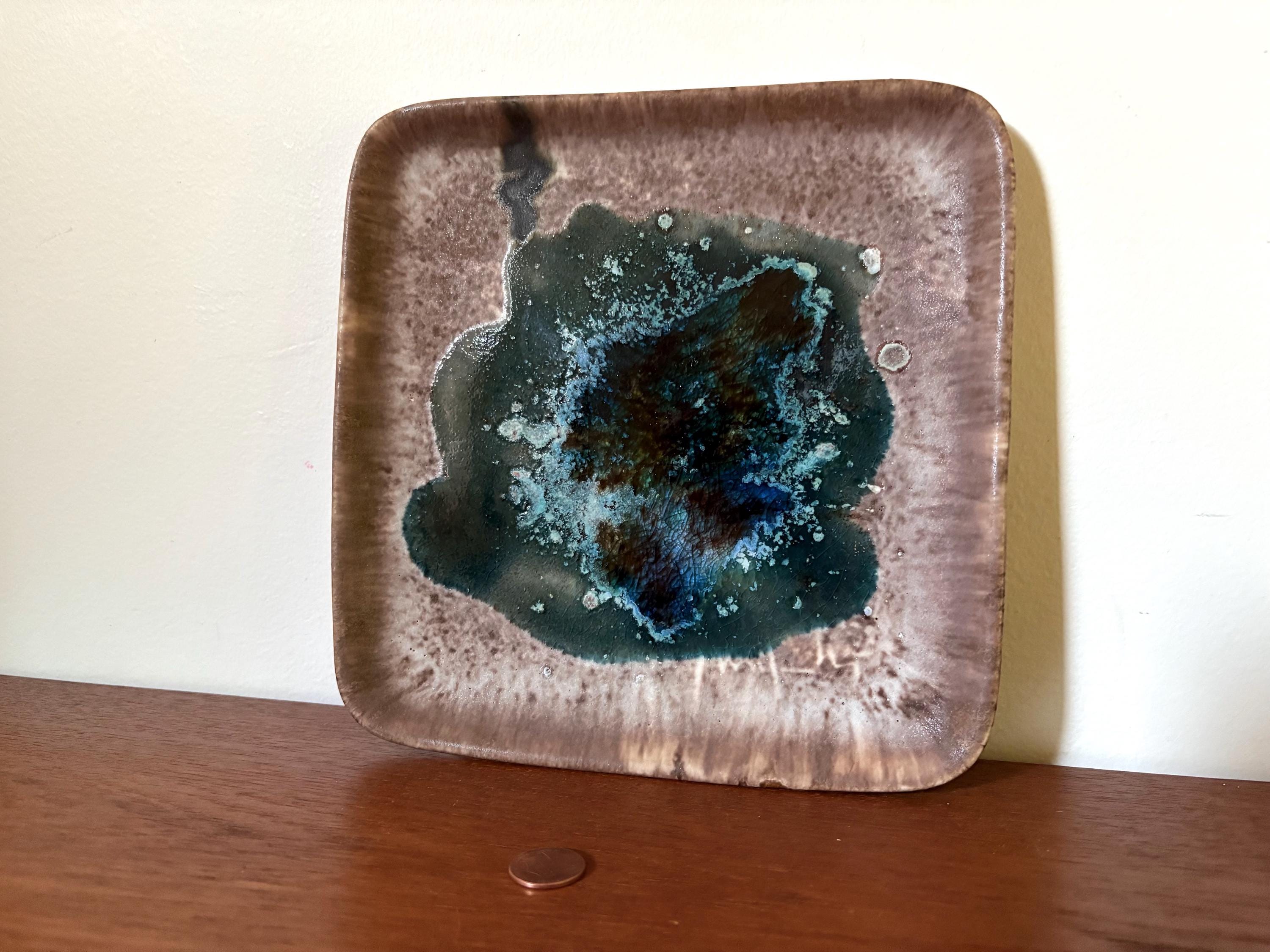 Mccarty Pottery (merigold, MS) Vintage Nutmeg and Blue 'water