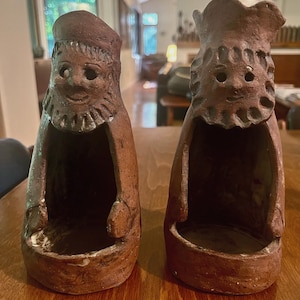 Vintage handcrafted terracotta and glazed incised ceramic candleholders in the form of two kings - folk - modern - mcm - midcentury modern