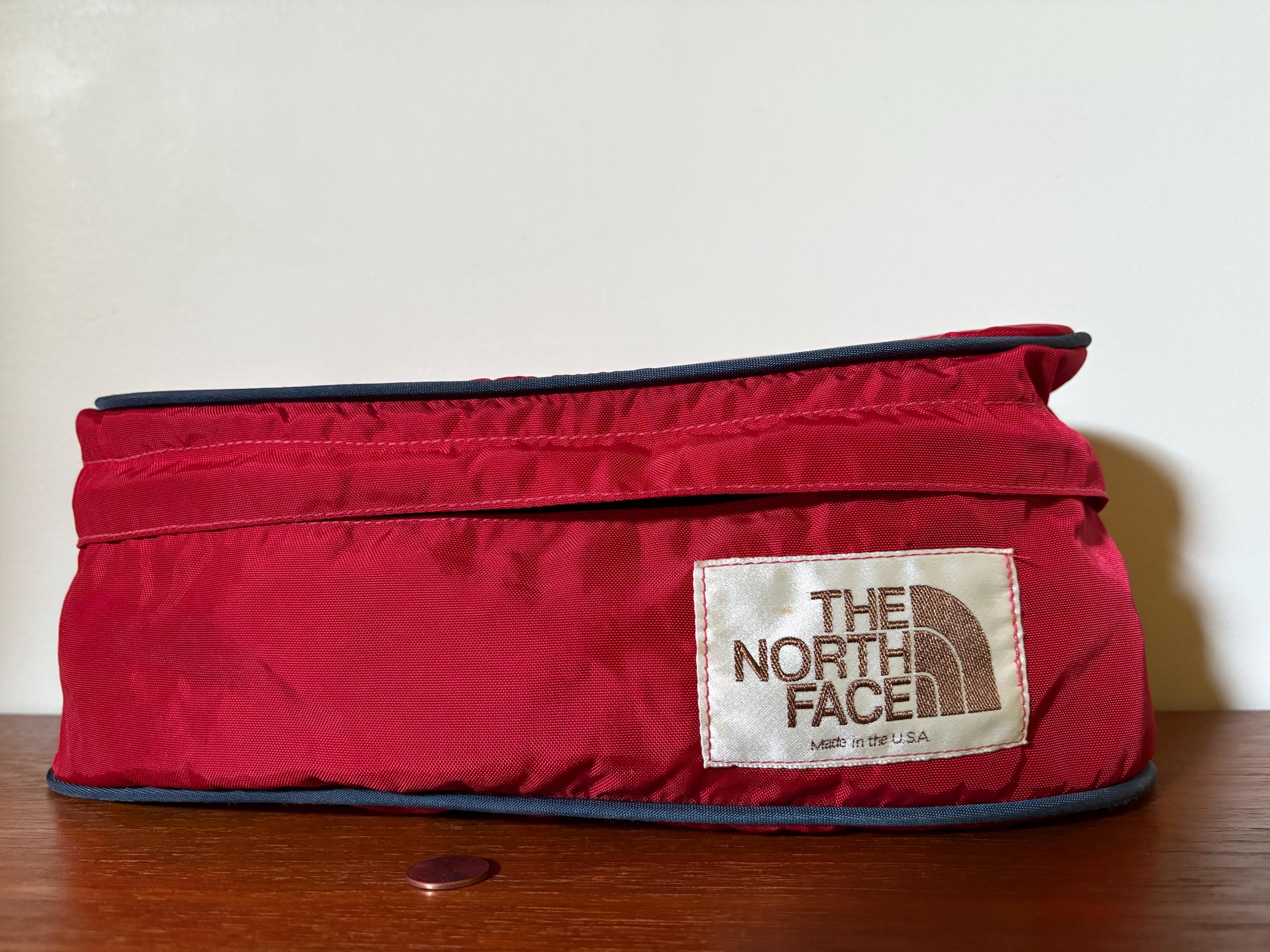 The North Face Early (1970s) Vintage Authentic Red Lumbar (fanny 