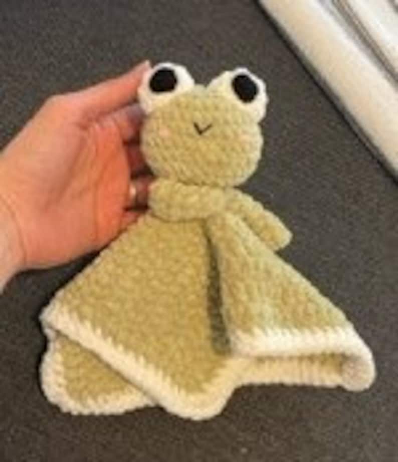 Crochet Frog Lovey, Crochet Baby blanket Pattern, Crochet lovey for baby, DIY baby shower gift, DIY Baby Gift, Crochet pattern for Beginner image 6
