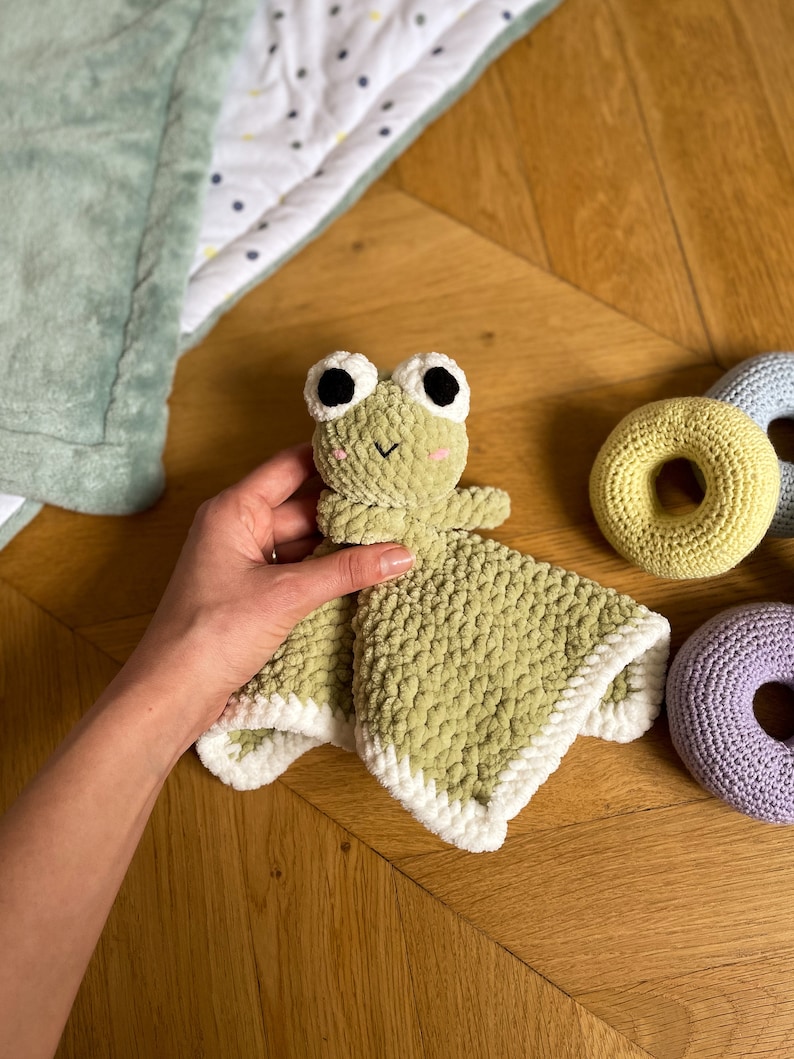 Crochet Frog Lovey, Crochet Baby blanket Pattern, Crochet lovey for baby, DIY baby shower gift, DIY Baby Gift, Crochet pattern for Beginner image 5
