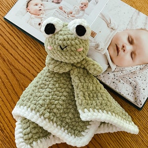 Crochet Frog Lovey, Crochet Baby blanket Pattern, Crochet lovey for baby, DIY baby shower gift, DIY Baby Gift, Crochet pattern for Beginner image 2