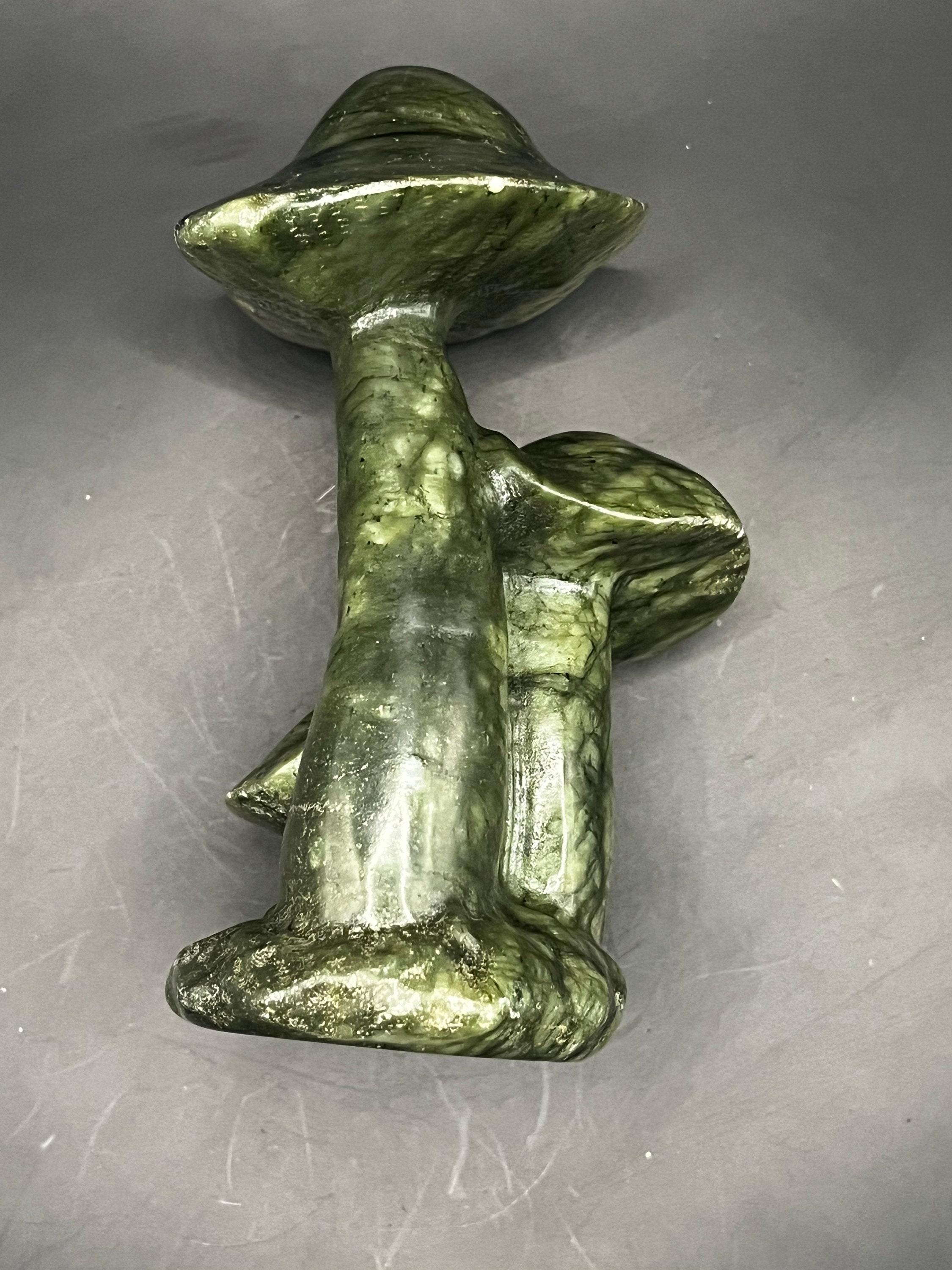 翡翠キノコ彫刻 - Etsy 日本